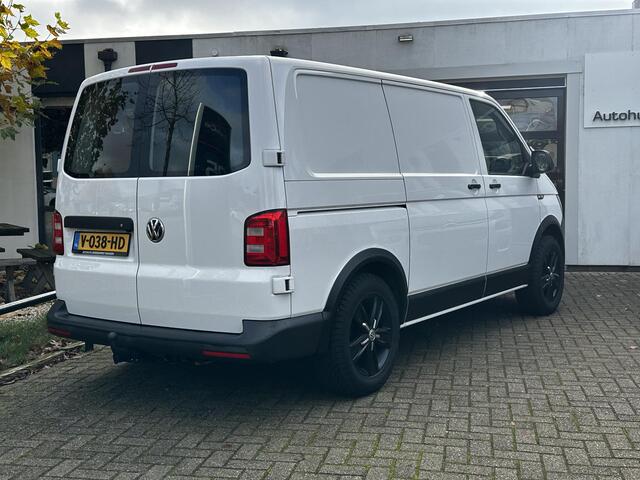 Volkswagen TRANSPORTER 2.0 TDI L1H1 Trendline 2.0 TDI | 124.000 km | Stoere Offroad Look ?