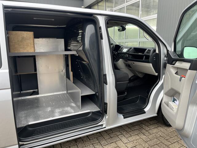 Volkswagen TRANSPORTER 2.0 TSI L1H1 Automaat Benzine/CNG Dubbele Schuifdeur Airco Cruise controle Bpm vrij Trekhaak Klep achter Omvormer Kastinrichting Standkachel Euro 6 Benzine Ideaal voor ombouw naar Camper !!