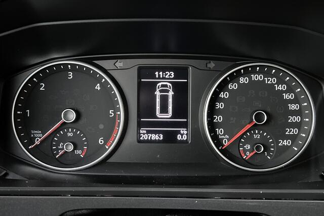 Volkswagen TRANSPORTER 2.0 TDI 204PK DSG L2 Highline | Black Edition | Led | Leder | Bulli | Camera | Navigatie