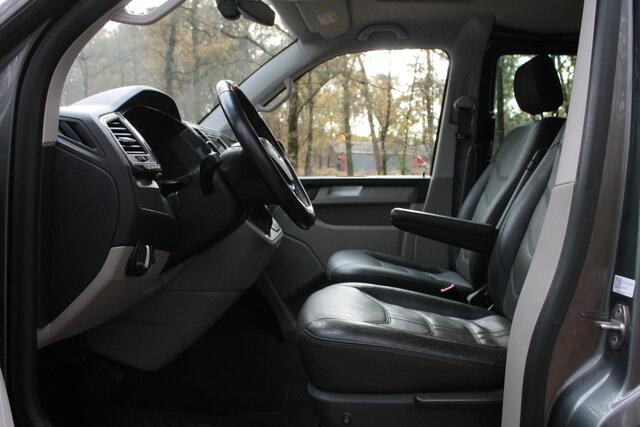 Volkswagen TRANSPORTER 2.0 TDI L2H1 DC Highline | Pano | Carbon | Audison | Camera | Trekhaak