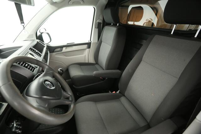 Volkswagen TRANSPORTER 2.0 TDI 140PK L2H1 | Airco | Cruise | Trekhaak | Navigatie | Imperiaal