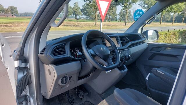 Volkswagen TRANSPORTER 2.0 TDI L2H1 28 AIRCO/NAVI BJ 2021