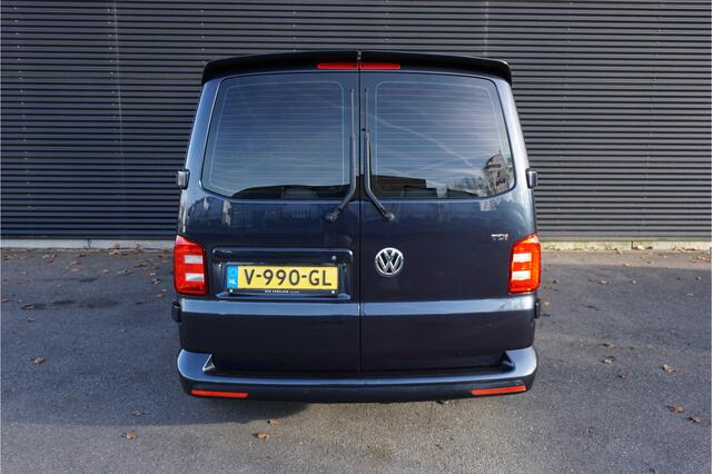 Volkswagen TRANSPORTER 150PK Automaat L1 Dubbele Cabine Hulpluchtvering Apple Carplay Trekhaak Cruise control Parkeersensoren