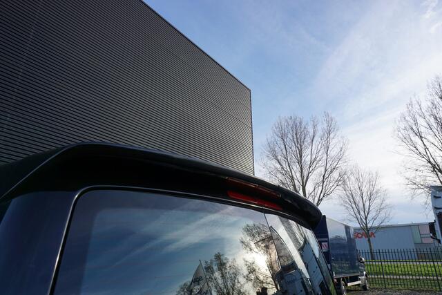 Volkswagen TRANSPORTER 150 PK Automaat L2 Apple Carplay Camera Navigatie Trekhaak Cruise control Sidebars