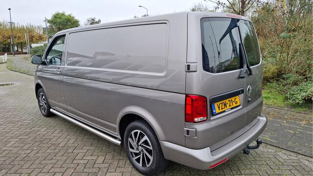 Volkswagen TRANSPORTER 2.0 TDI L2H1 Bulli 75 Edition / Camera / Trekhaak / LED