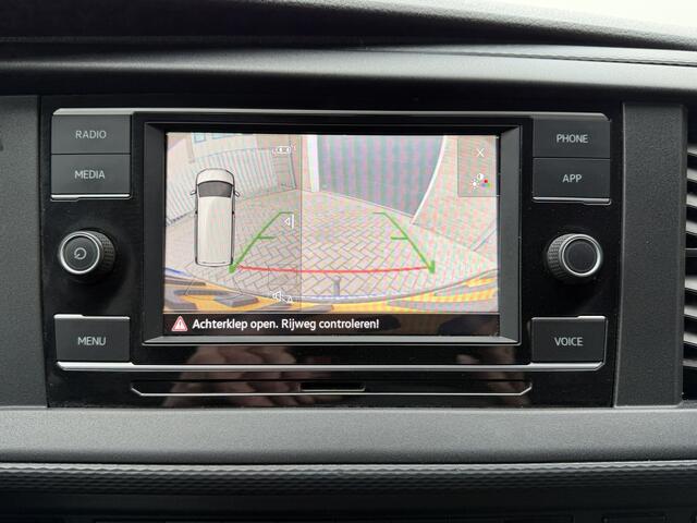 Volkswagen TRANSPORTER 2.0 TDI 110PK Euro 6 L2H1 Cruise control/CarPlay/ camera