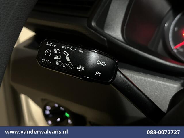Volkswagen TRANSPORTER 2.0 TDI L2H1 Euro6 Airco | Imperiaal | Omvormer | Camera | Cruisecontrol | Trekhaak | Apple Carplay Android Auto, Parkeersensoren