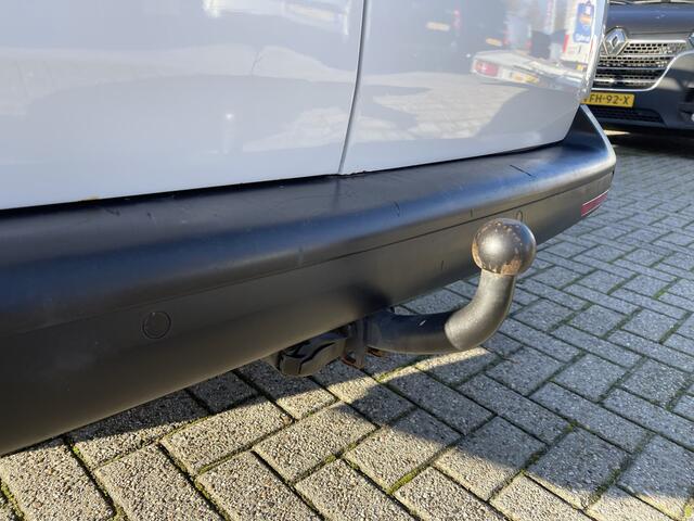 Volkswagen TRANSPORTER 2.0 TDI 102pk L1H1 Comfortline / vaste prijs rijklaar ¤ 14.950 ex btw / bpm vrij / euro 6 diesel / Bott ingerichte laadruimte / airco / cruise / imperial / trekhaak !