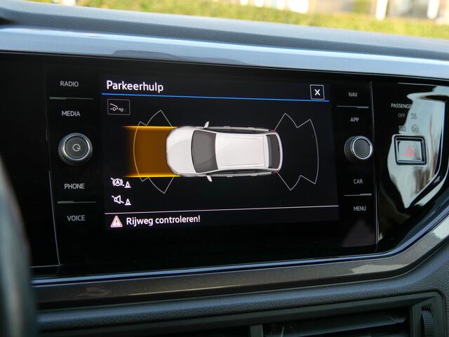 Volkswagen Taigo 1.0 TSI 111PK Automaat Business | CAMERA | CARPLAY / ANDROID AUTO | CRUISE CONTROL |