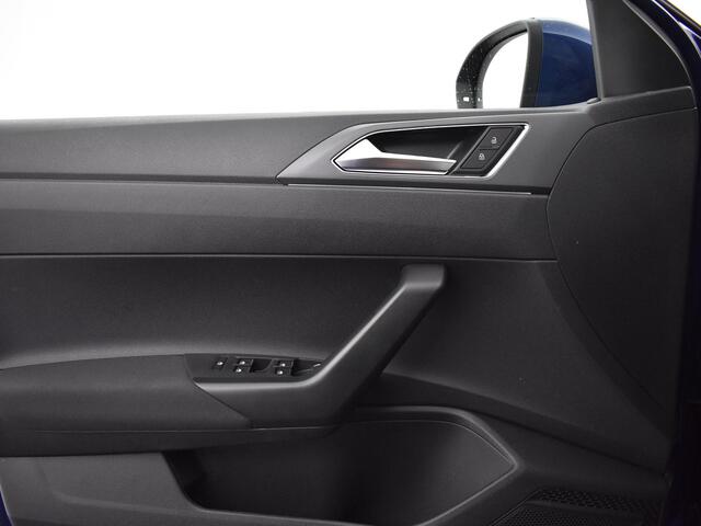 Volkswagen Taigo 1.0 Tsi 115pk DSG R-Line · Keyless · Camera · Apple/Android Car Play · P-Sensoren · 16'' Inch · Garantie t/m 31-05-2026 of 100.000km