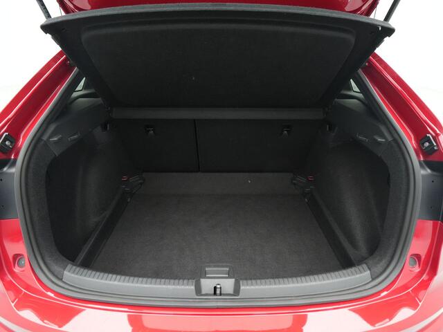 Volkswagen Taigo 1.5 TSI 150pk DSG R-Line Panorama Camera Keyless Carplay Navigatie Sideassist