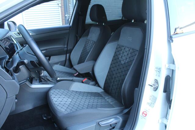 Volkswagen Taigo 1.5 TSI 150pk R-Line DSG7 Clima Cruise Navi Carplay Dig. Cockpit 17"LMV Trekhaak 1200kg