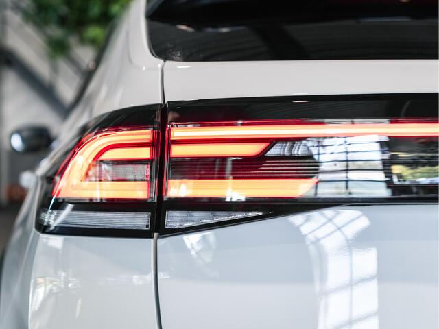 Volkswagen Taigo 1.0 TSI R-Line Business Automaat | 1e eigenaar | Camera | Stoelverwarming | Apple Carplay/Android