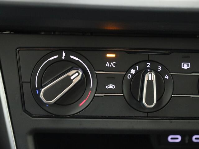 Volkswagen Taigo 1.0 TSI 95pk Life · Leder · Apple Carplay/Android Auto · Stoelverwarming · Navigatie ·