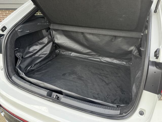 Volkswagen Taigo 1.5 TSI 150 pk R-Line IQ Lights, Panoramadak