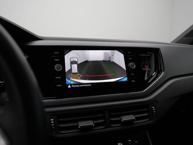 Volkswagen Taigo 1.0 TSI 110 pk DSG R-Line | Achteruitrijcamera | Navigatie | Stoelverwarming | Adaptive Cruise