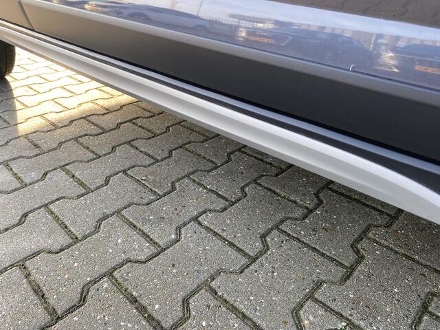 Volkswagen Taigo 1.0 TSI Life Business App Connect , Stoelverwarming, Navigatie