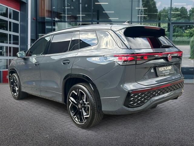 Volkswagen Tayron 1.5 TSI R-LINE E-HYBRID 272 PK LEDER/PANO-DAK/360-CAMERA/HenK/TRE