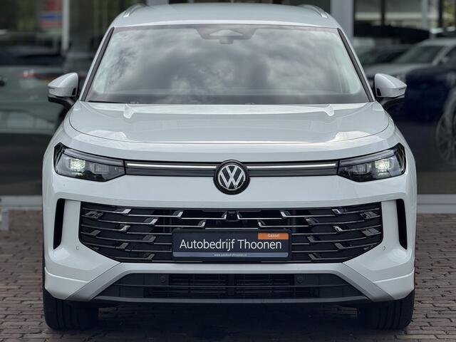 Volkswagen Tayron 1.5 eTSI Elegance 7p. | Trekhaak | 360° camera | Massage
