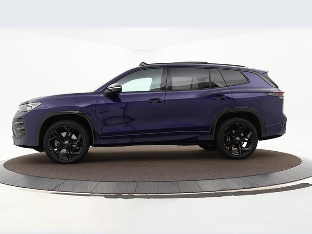 Volkswagen Tayron R-line Edition 1.5 eHybrid 272 pk 6 versn. DSG · Assistance Pakket Plus · Black Style Pakket · Design Pakket · Trekhaak inklapbaar, met elektrische ontgrendeling, incl. aanhangermanoeuvreerhulp Trailer Assist · Beschikbaar per Januari !