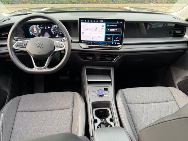 Volkswagen Tayron 1.5 eTSI 150pk Life 7-Persoons | Trekhaak | 360 Camera | Dode hoek | IQ light | Rijklaar incl. garantie