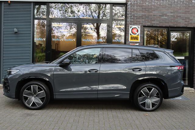 Volkswagen Tayron 1.5 eHybrid 272PK R-Line Black Style IQ.Light/Pano/Keyless/Camera/DCC/ACC/Dodehoek/20"/Trekhaak