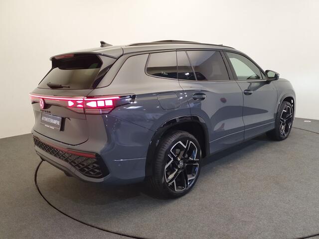 Volkswagen Tayron 1.5 eHybrid 272pk DSG/AUT R-Line Wegklapbare trekhaak, Panoramadak, Harman/Kardon