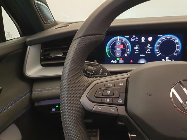 Volkswagen Tayron 1.5 eHybrid 272pk DSG/AUT R-Line Wegklapbare trekhaak, Panoramadak, Harman/Kardon