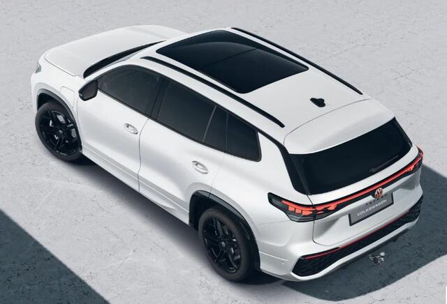 Volkswagen Tayron 1.5 eHybrid R-Line Edition !!!Profiteer ook van 2.000 EURO inruilpremie!!!