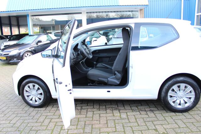 Volkswagen UP! 1.0i Take UP !!! Radio-CD - AUX - Airco !!!