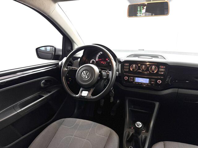 Volkswagen UP! 1.0 Cross Up! BMT / Navi / Airco / PDC