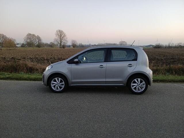 Volkswagen UP! 1.0 BMT move up!