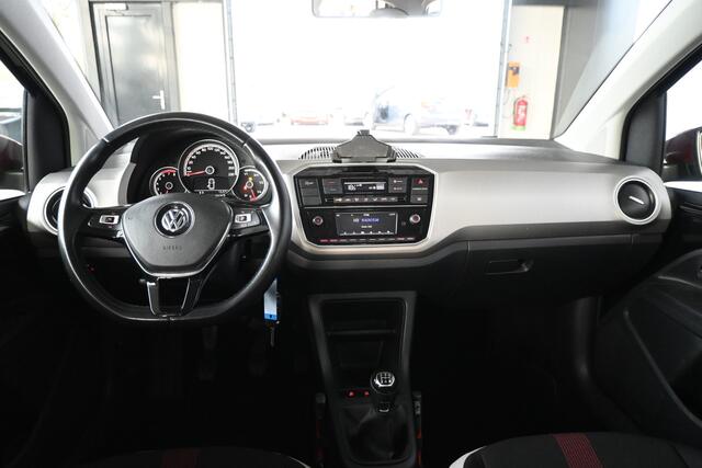 Volkswagen UP! 1.0 BMT high up! Clima Cruise Control Dealer Onderhouden! Inruil Mogelijk!