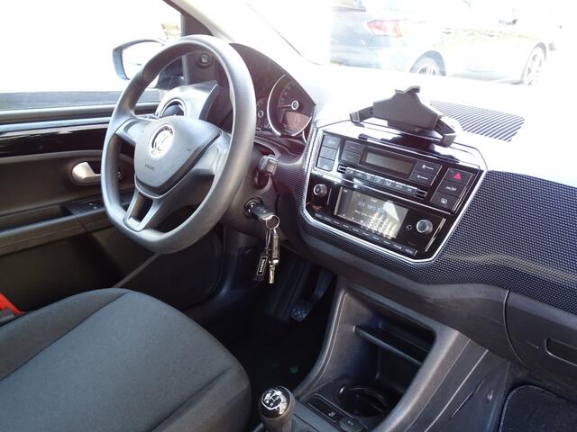 Volkswagen UP! 1.0 BMT up! DAB / LANE ASS AUR CAMERA PDC 1e eig