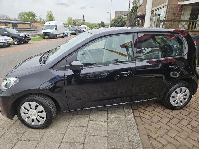 Volkswagen UP! 1.0 BMT move up!