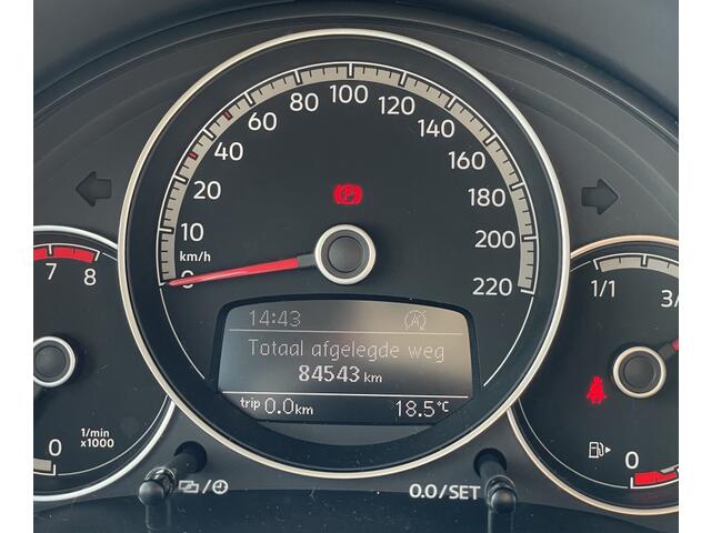 Volkswagen UP! 1.0 | achteruitrijcamera | LED | airco