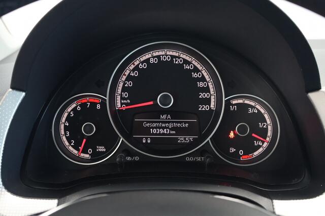 Volkswagen UP! 1.0 high up! | Cruise Control | Stoelverwarming | PDC