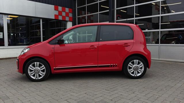 Volkswagen UP! 1.0 BMT up! Beats