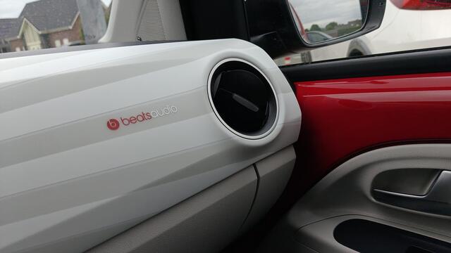 Volkswagen UP! 1.0 BMT up! Beats