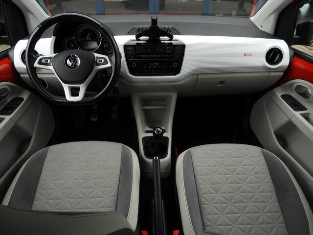Volkswagen UP! 1.0 BMT UP! BEATS