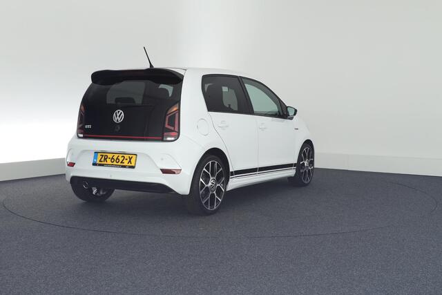 Volkswagen UP! 1.0 TSI 116pk GTI Stoelverwarming Maps&More Parkeersensoren Climate Control