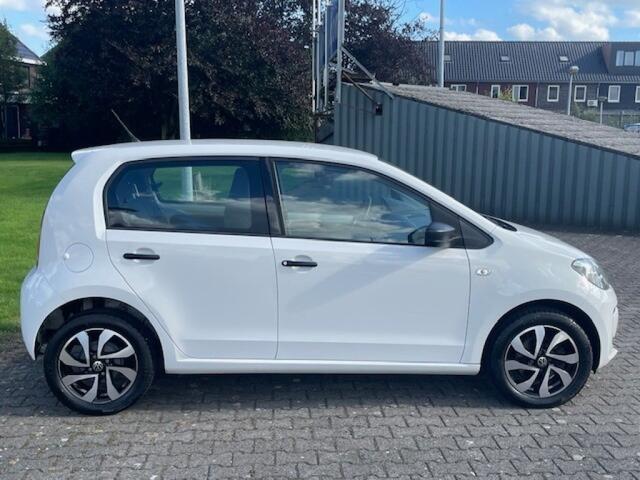 Volkswagen UP! 1.0 BMP move up!/ Airco/ LM/ 5 Deurs/ Weinig KM's