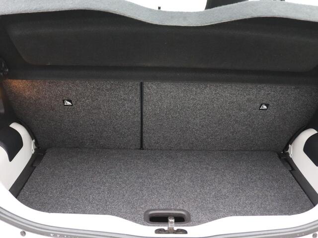 Volkswagen UP! 1.0 BMT move up! 60PK Achteruitrijcamera, Airco, Cruise Controle, DAB+, Parkeersensoren Achter, Multifunctioneel Stuurwiel, In hoogte verstelbare stoelen, 15" LM Velgen