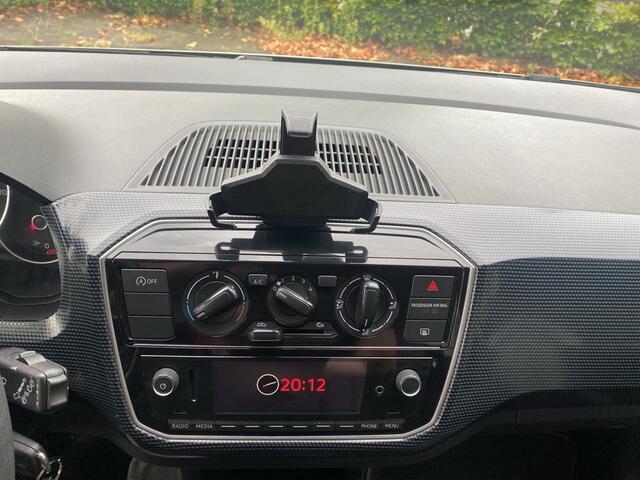 Volkswagen UP! 1.0 BMT move up! garantie/airco/blue-tooth