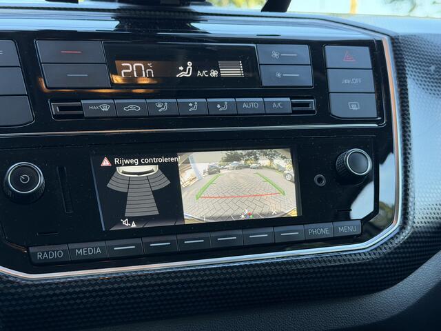 Volkswagen UP! 1.0 BMT move up! Clima/Camera/Cruise/PDC