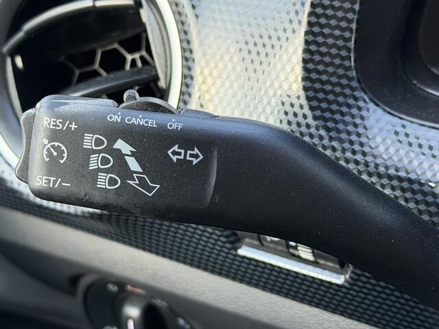 Volkswagen UP! 1.0 BMT move up! Clima/Camera/Cruise/PDC