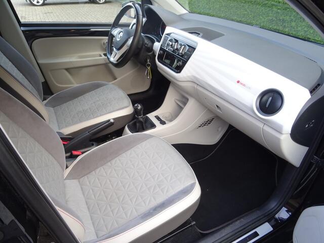 Volkswagen UP! 1.0 BMT UP! BEATS AUDIO AIRCO BLUETOOTH LICHTMETAAL