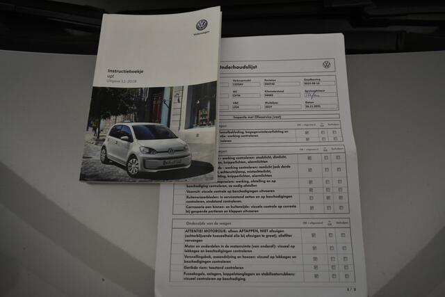 Volkswagen UP! 1.0 BMT move up Executive
