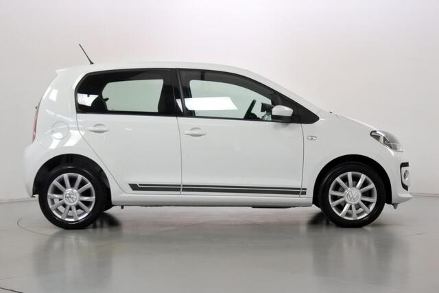 Volkswagen UP! 1.0 Club Navi LMV donkere hemel