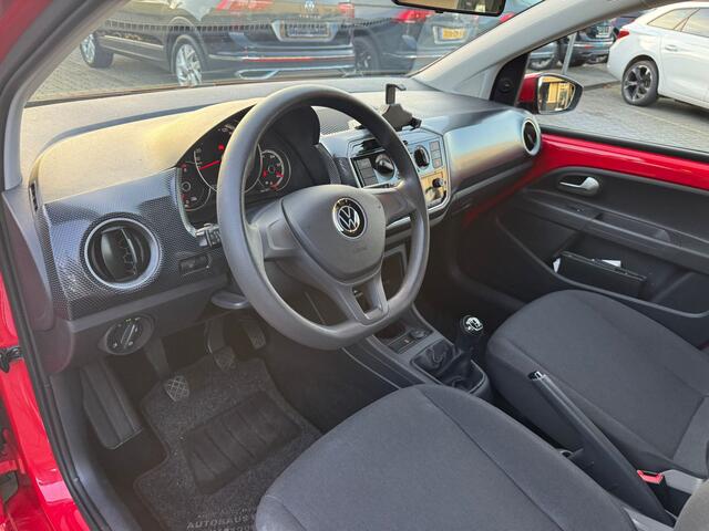 Volkswagen UP! 1.0 airco, cruise, camera